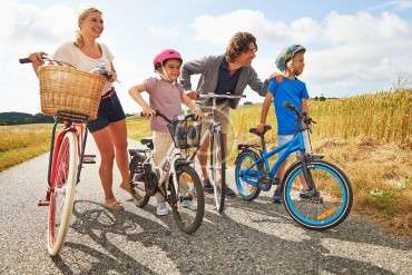 4 Places to Visit by Bike for an Extreme Ride and Photos!